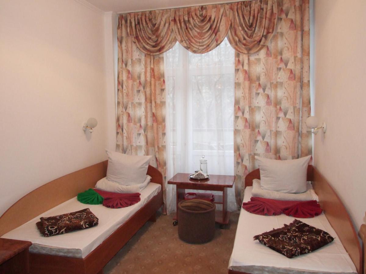 Sanatoriy Kristall Truskawiec Pokój zdjęcie