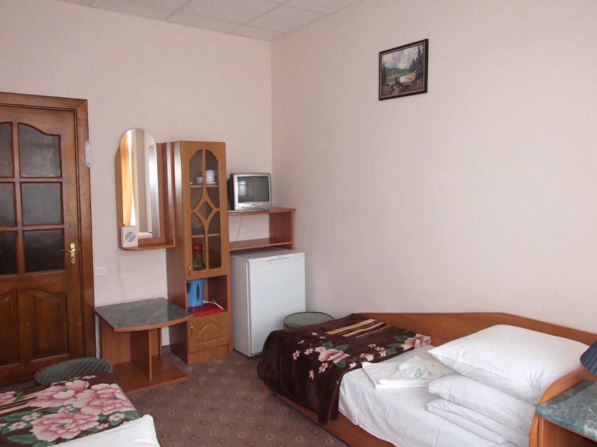 Sanatoriy Kristall Truskawiec Pokój zdjęcie